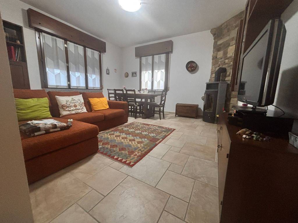 appartamento in vendita a Castellarano in zona Roteglia