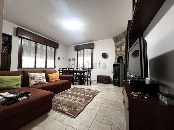 appartamento in vendita a Castellarano in zona Roteglia