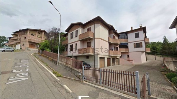 casa indipendente in vendita a Castellarano in zona Roteglia