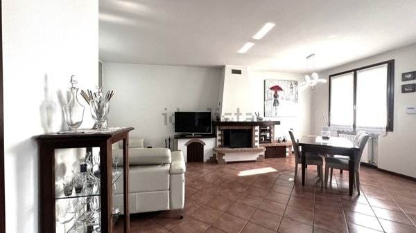 appartamento in vendita a Castellarano in zona San Valentino