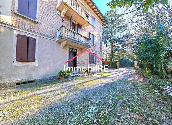 appartamento in vendita a Castellarano in zona Cadiroggio