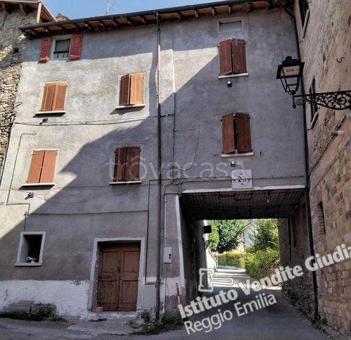 casa indipendente in vendita a Castellarano in zona Roteglia