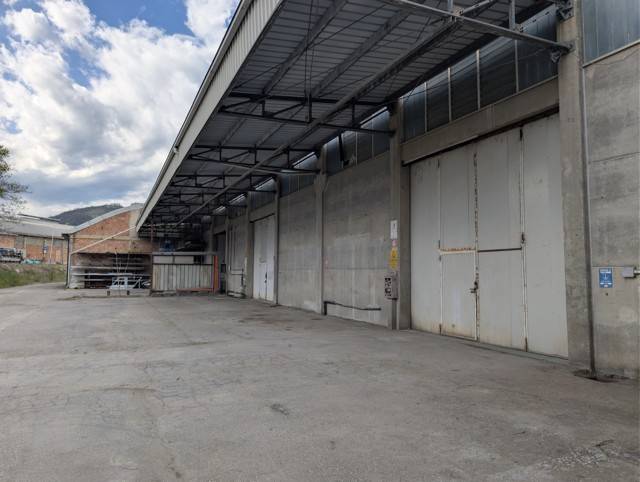 locale commerciale in vendita a Castellarano in zona Roteglia