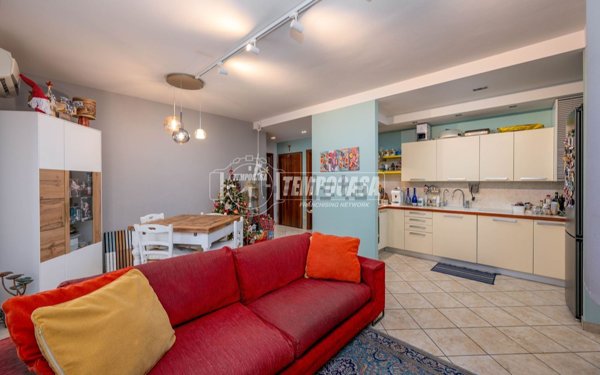 appartamento in vendita a Castellarano in zona Cadiroggio