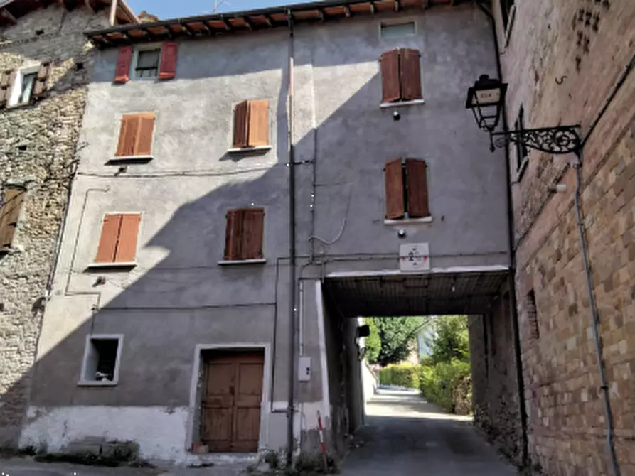 casa indipendente in vendita a Castellarano in zona Roteglia