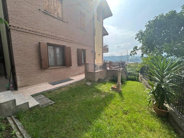appartamento in vendita a Castellarano in zona Roteglia