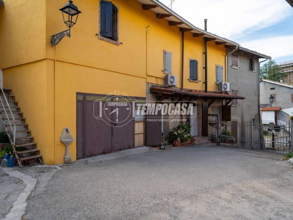 appartamento in vendita a Castellarano in zona San Valentino
