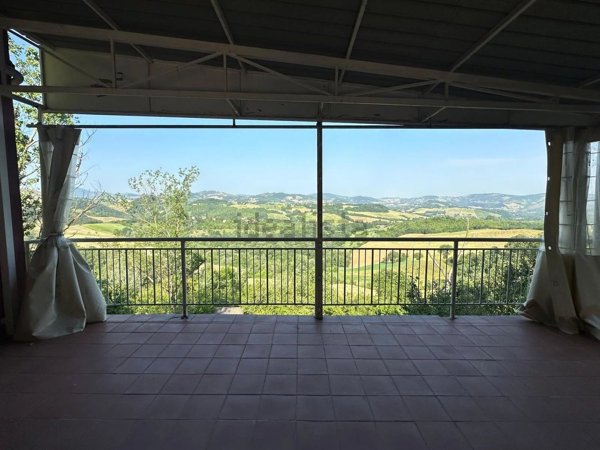 casa indipendente in vendita a Castellarano in zona San Valentino