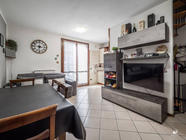 appartamento in vendita a Castellarano in zona San Valentino