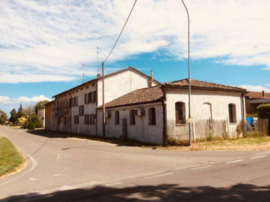 appartamento in vendita a Castelnovo di Sotto in zona Cogruzzo