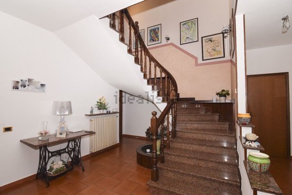 casa indipendente in vendita a Castelnovo di Sotto
