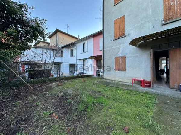 casa indipendente in vendita a Castelnovo di Sotto