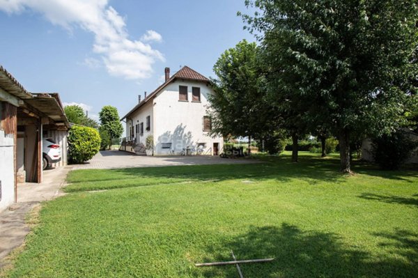 casa indipendente in vendita a Castelnovo di Sotto