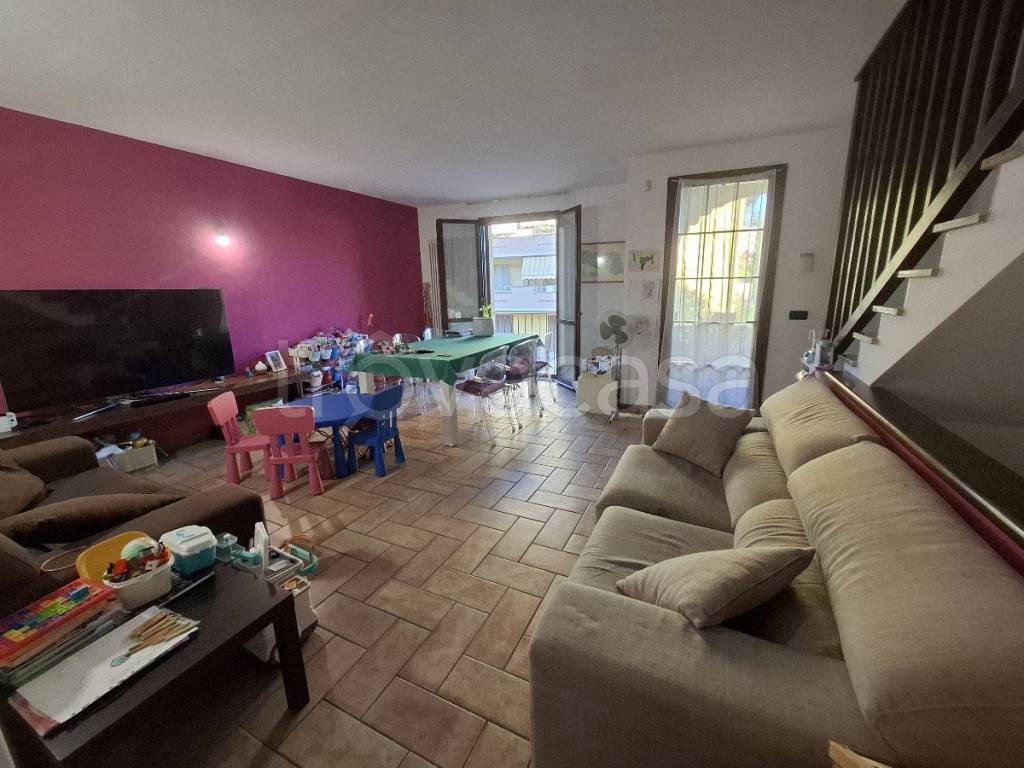 casa indipendente in vendita a Castelnovo di Sotto