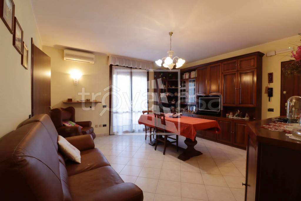 appartamento in vendita a Castelnovo di Sotto