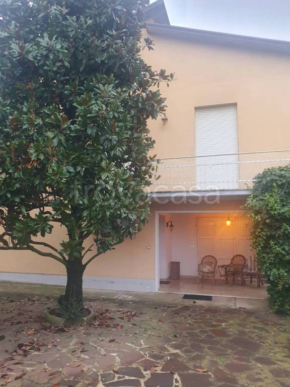 casa indipendente in vendita a Castelnovo di Sotto