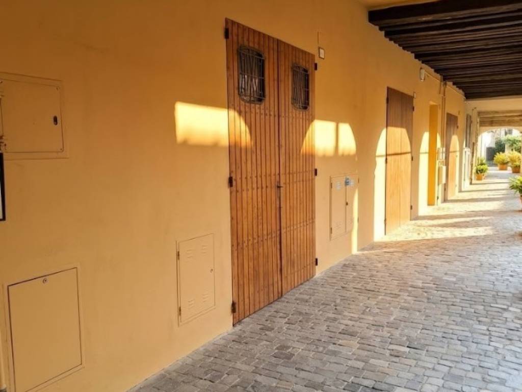 casa indipendente in vendita a Castelnovo di Sotto