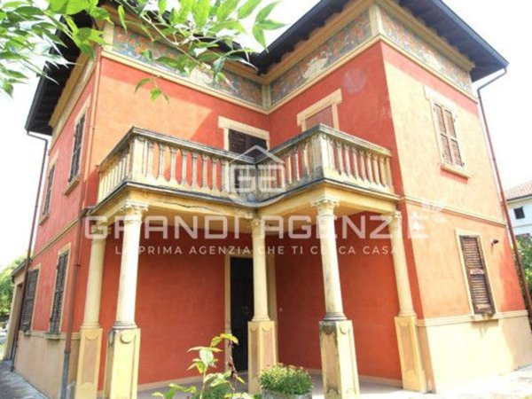 casa indipendente in vendita a Castelnovo di Sotto in zona Case Melli