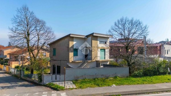 casa indipendente in vendita a Castelnovo di Sotto in zona Case Melli