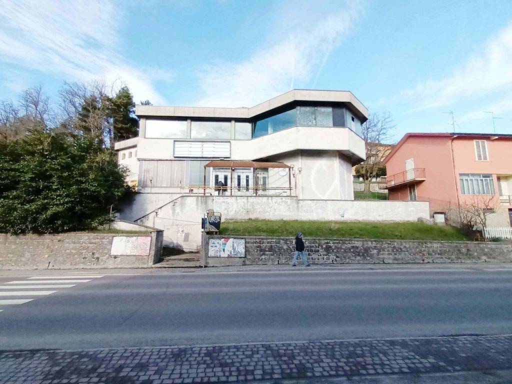 casa indipendente in vendita a Castelnovo ne' Monti in zona Casale