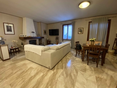 appartamento in vendita a Castelnovo ne' Monti