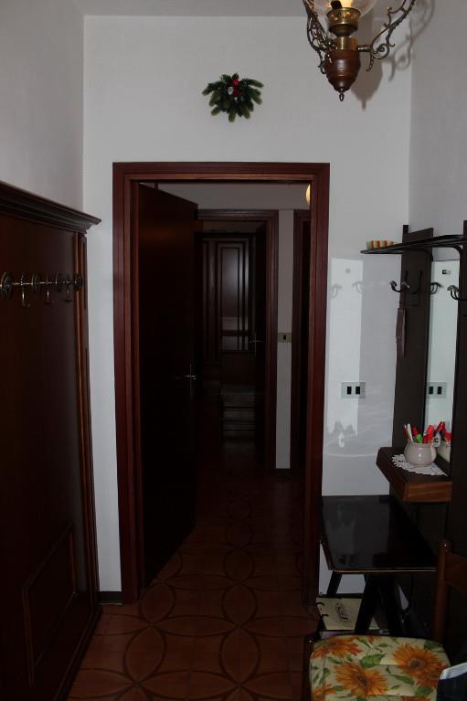 appartamento in vendita a Castelnovo ne' Monti in zona Felinamata