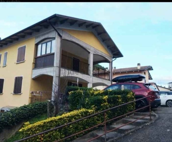 appartamento in vendita a Castelnovo ne' Monti