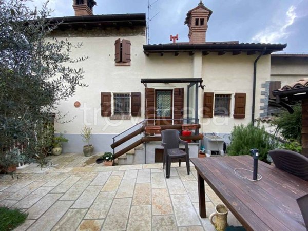casa indipendente in vendita a Castelnovo ne' Monti in zona Croce