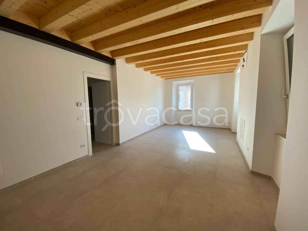 appartamento in vendita a Castelnovo ne' Monti