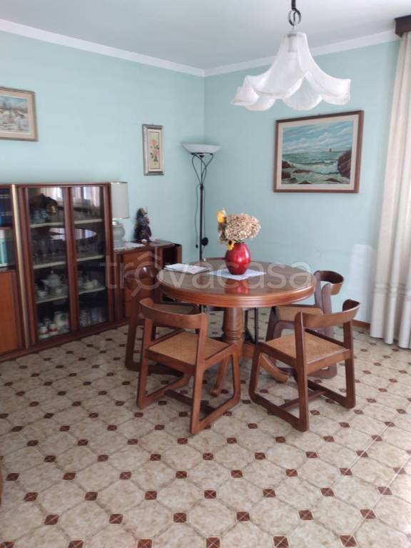 appartamento in vendita a Castelnovo ne' Monti