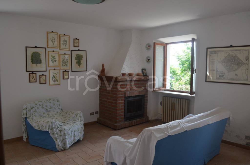 appartamento in vendita a Castelnovo ne' Monti in zona Costa de' Grassi