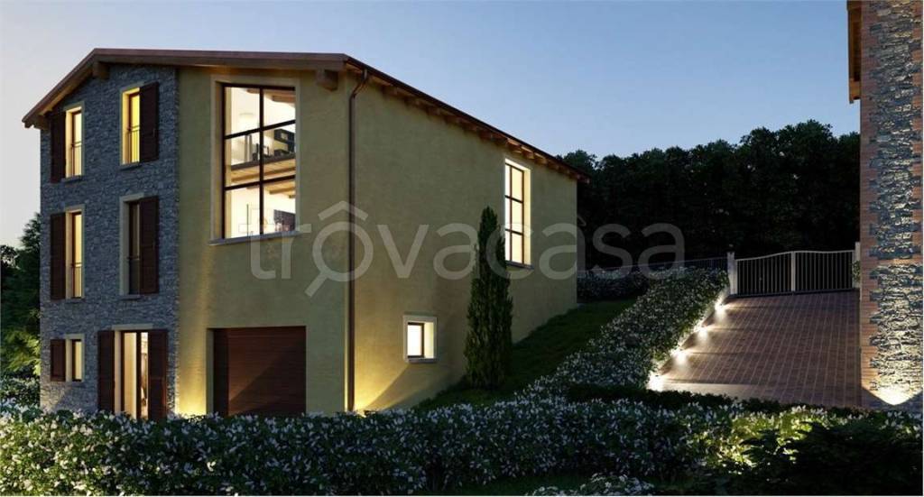 casa indipendente in vendita a Castelnovo ne' Monti in zona Casale