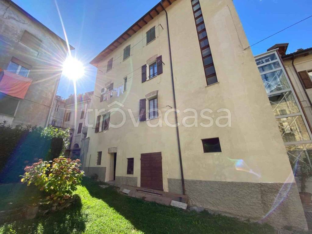 appartamento in vendita a Castelnovo ne' Monti