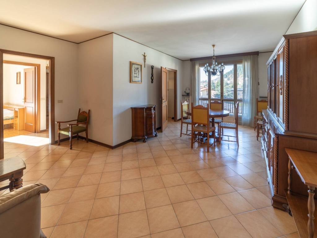 appartamento in vendita a Castelnovo ne' Monti