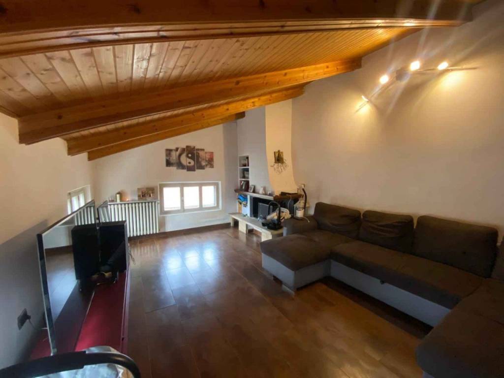 appartamento in vendita a Castelnovo ne' Monti in zona Casino