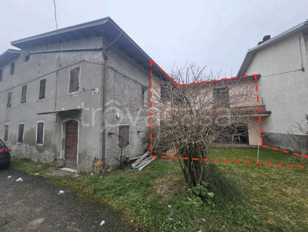 casa indipendente in vendita a Castelnovo ne' Monti