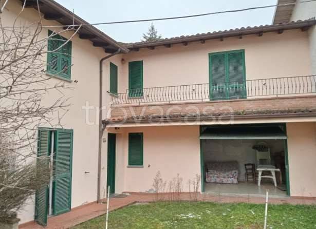 appartamento in vendita a Castelnovo ne' Monti in zona Monchio