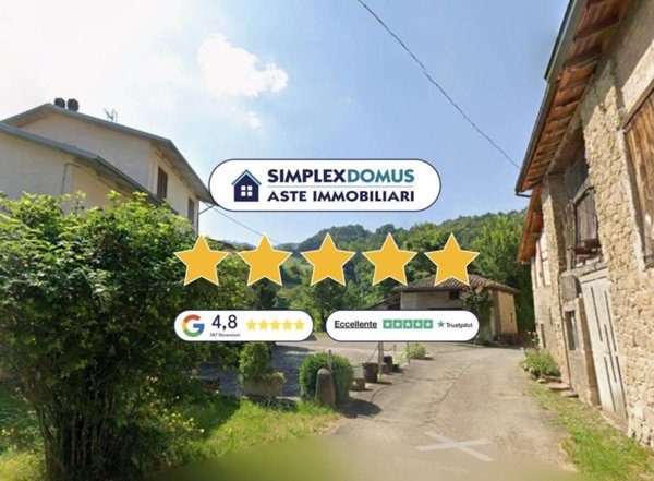 casa indipendente in vendita a Castelnovo ne' Monti in zona Monchio