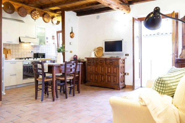 appartamento in vendita a Castelnovo ne' Monti in zona Mozzola