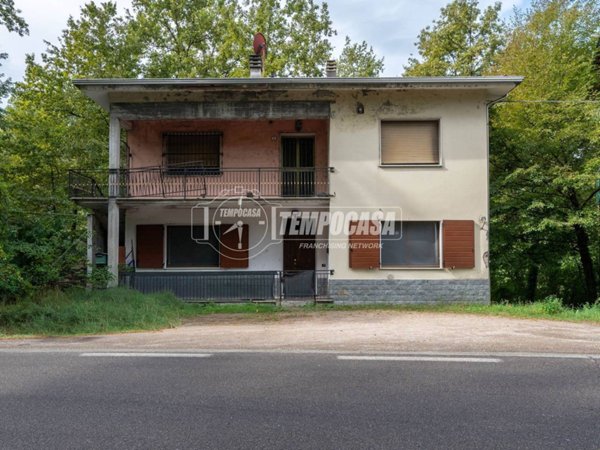 appartamento in vendita a Castelnovo ne' Monti in zona Gatta