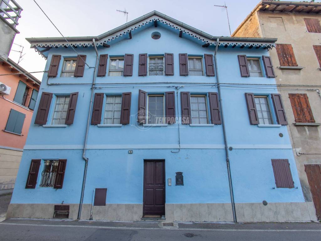casa indipendente in vendita a Cavriago