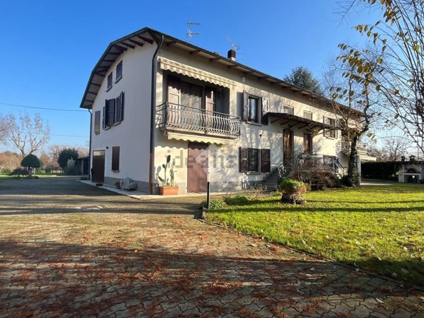 casa indipendente in vendita a Cavriago