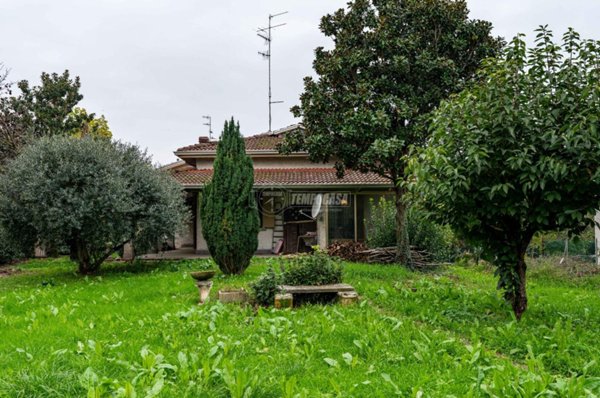 casa indipendente in vendita a Cavriago