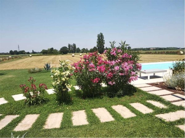 casa indipendente in vendita a Cavriago
