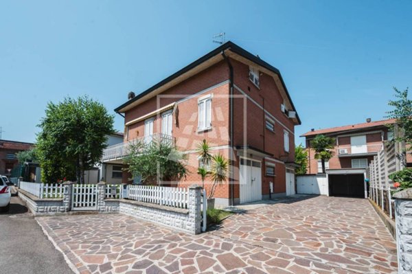 casa indipendente in vendita a Cavriago