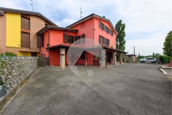 casa indipendente in vendita a Cavriago