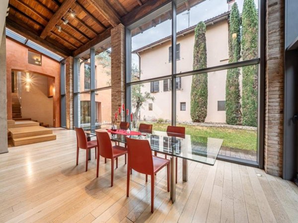 casa indipendente in vendita a Cavriago