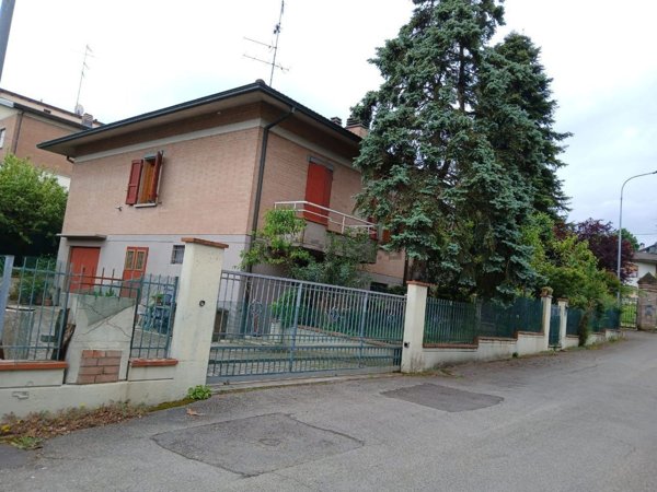 casa indipendente in vendita a Cavriago