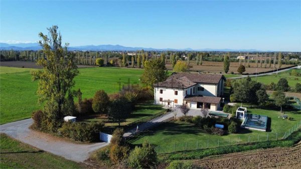 casa indipendente in vendita a Cavriago