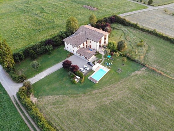 casa indipendente in vendita a Cavriago